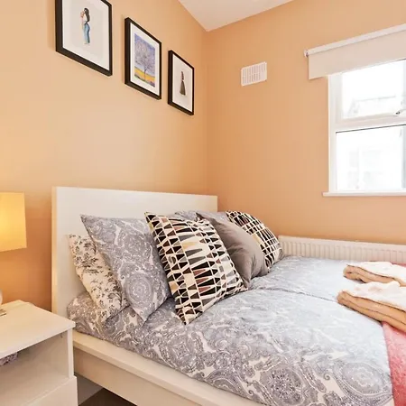 Apartman Charming Riverside - Minutes From